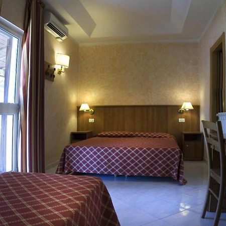 Hotel Salaria Rom Exterior foto