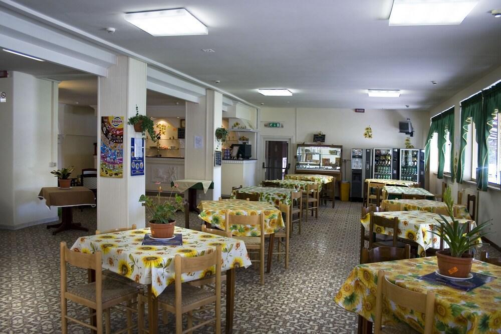 Hotel Salaria Rom Exterior foto