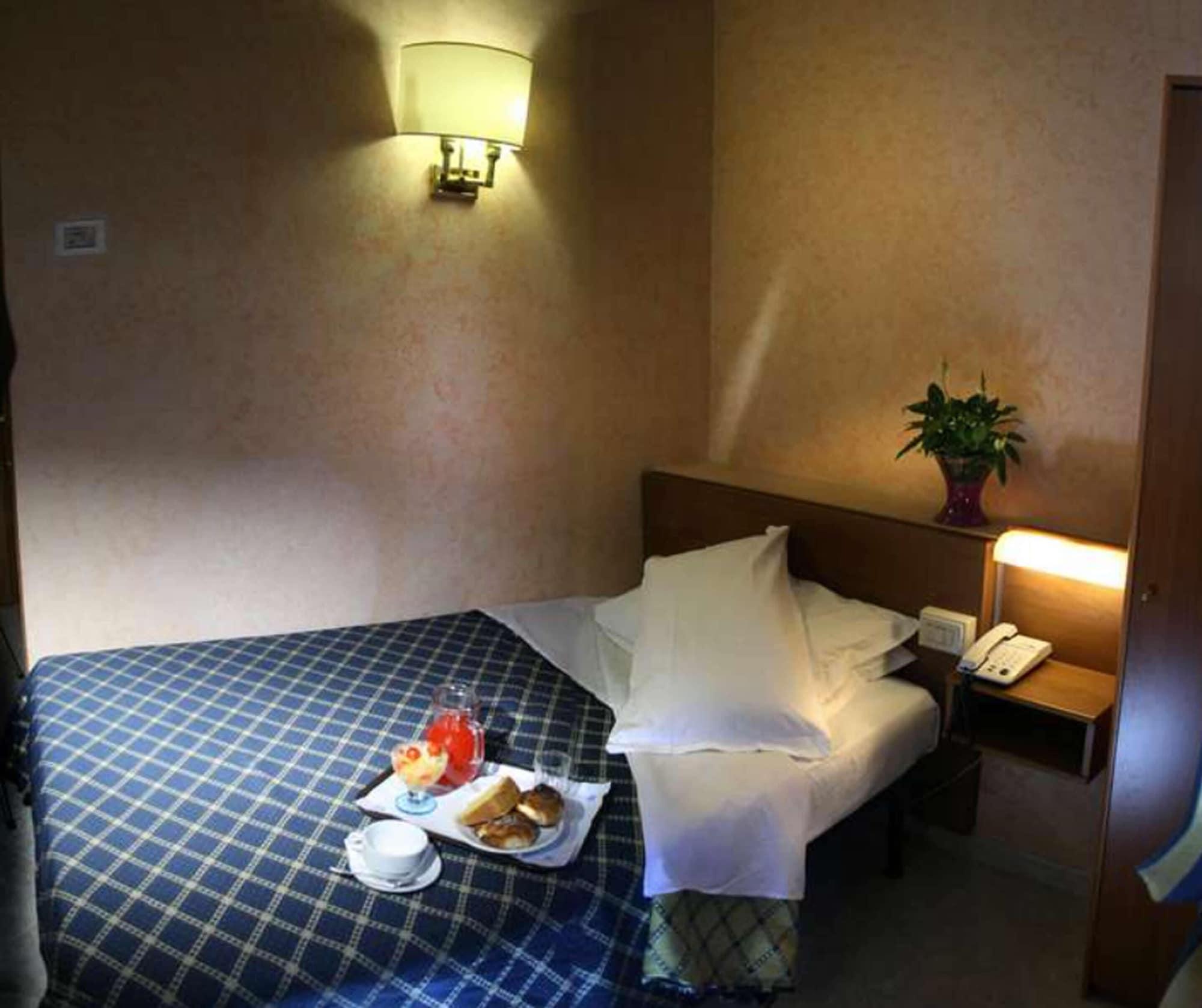 Hotel Salaria Rom Exterior foto