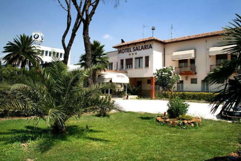 Hotel Salaria Rom Exterior foto